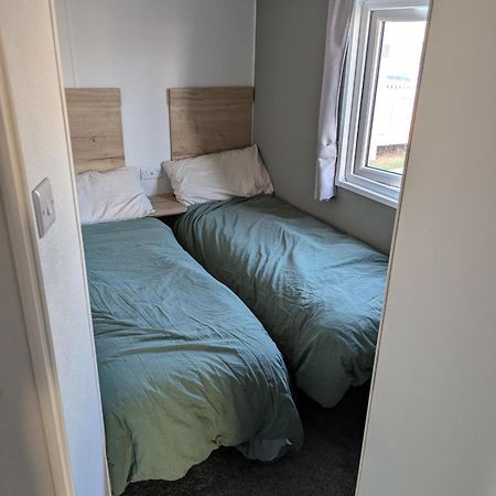 Отель An Oasis Of Serenity In Camber Sands - Brand New 8 Berth Caravan Экстерьер фото